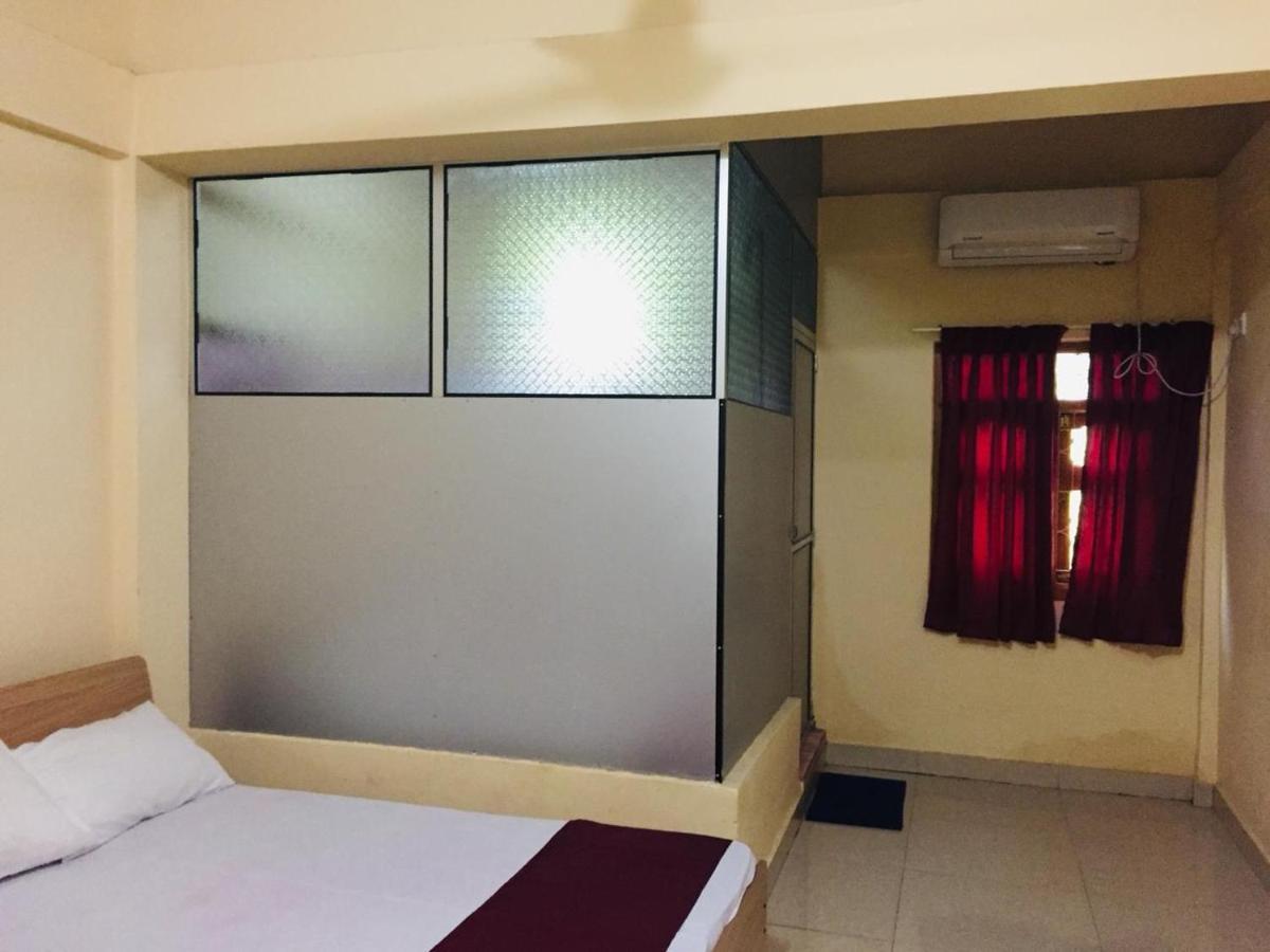 Hotel Hb Budget Rest Jaffna Exterior foto