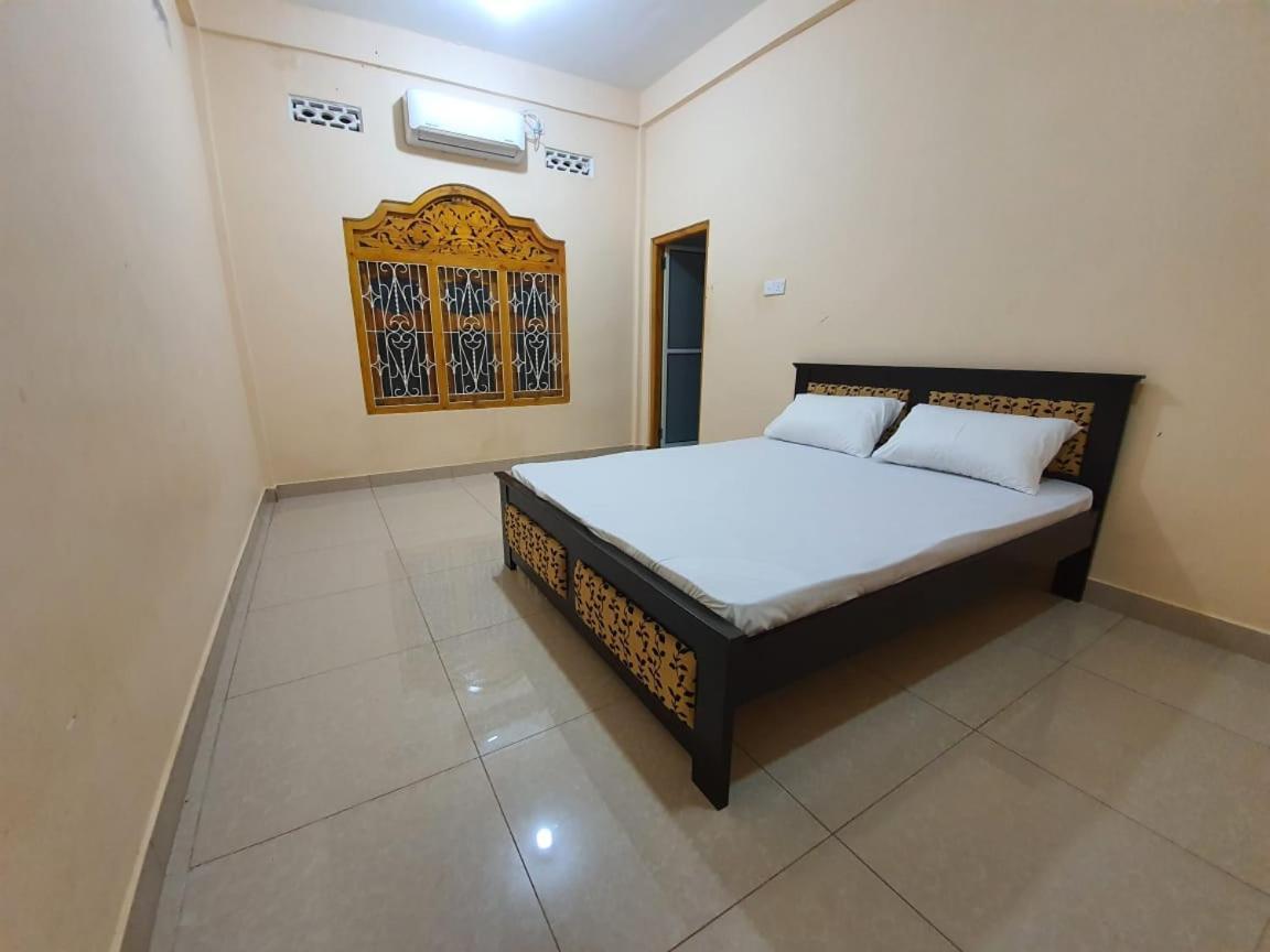 Hotel Hb Budget Rest Jaffna Exterior foto